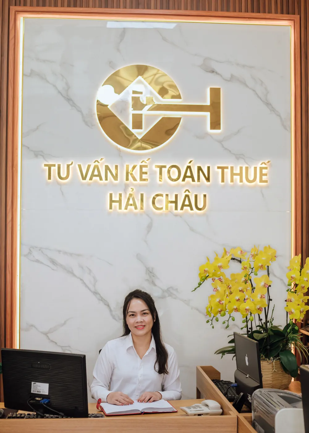 Quầy lễ tân văn phòng Kế Toán Hải Châu