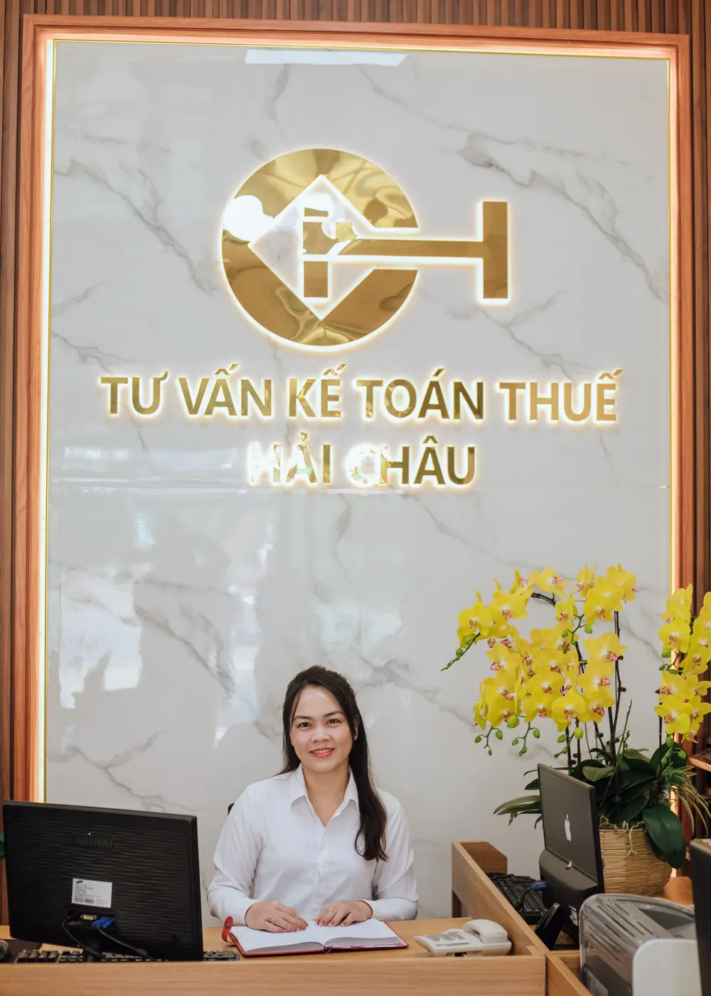 Quầy lễ tân văn phòng Kế Toán Hải Châu